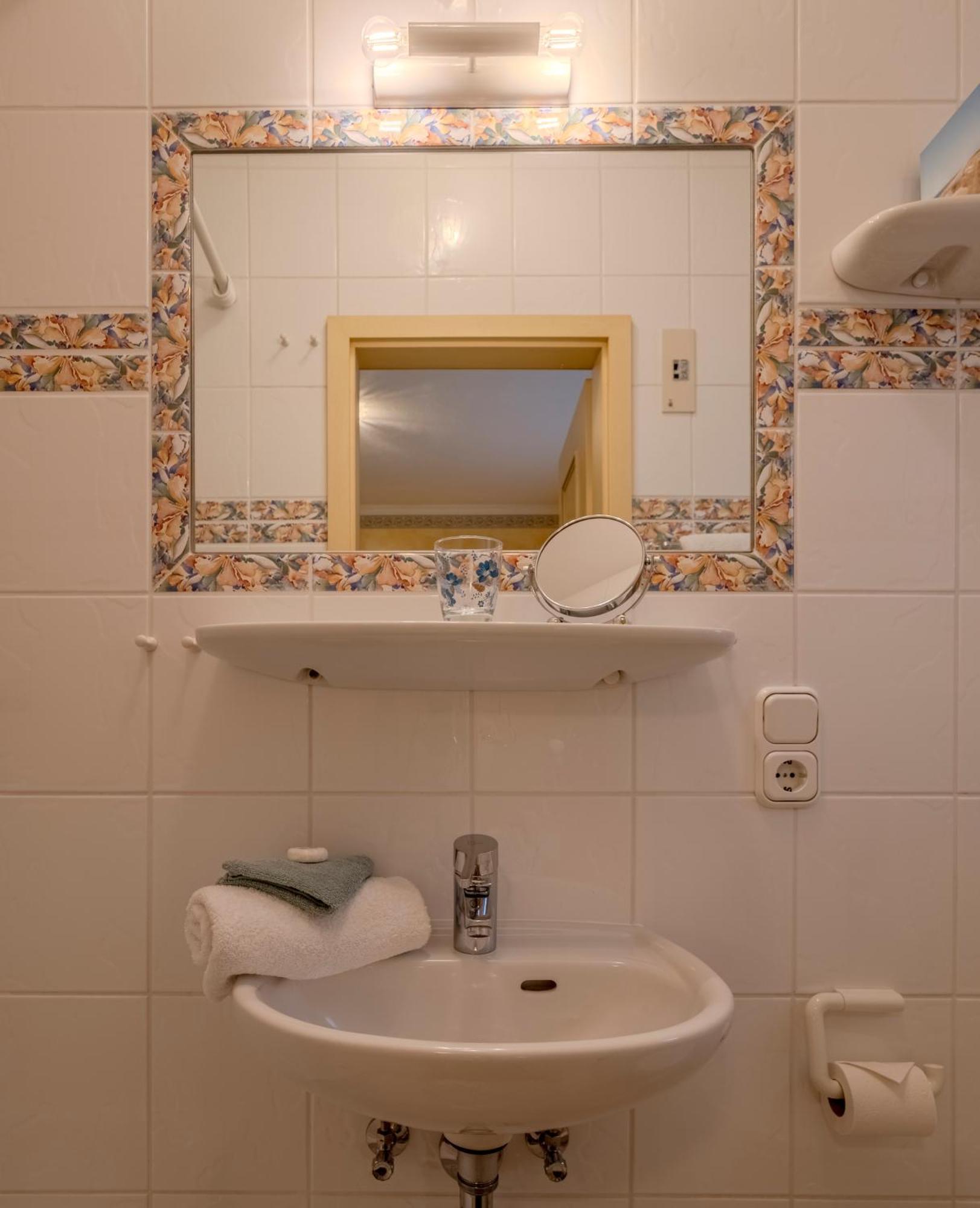 Hotel Wiesbaden Wenningstedt-Braderup Zewnętrze zdjęcie